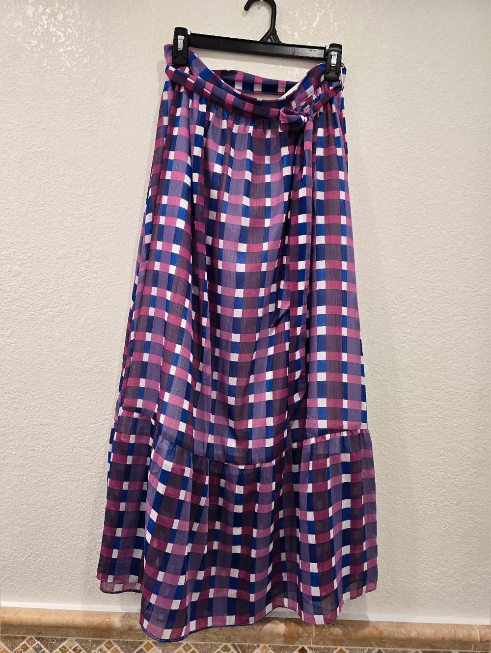 Ann Taylor pink and blue checkered skirt Size 12